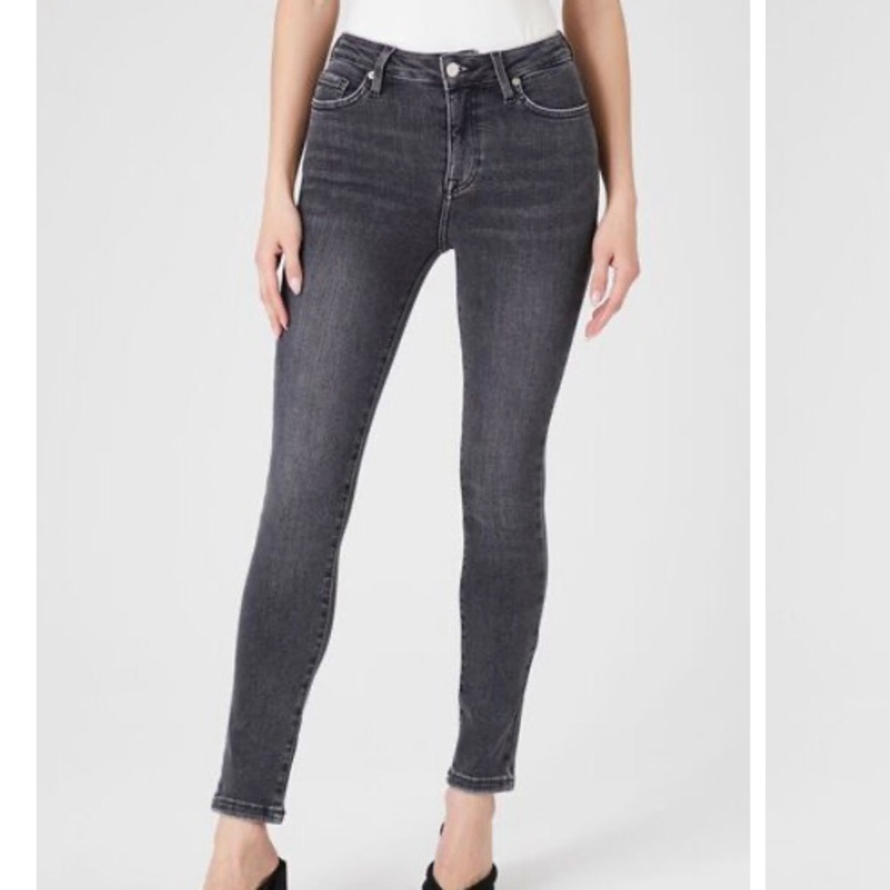 “Forever 21” grey-black stretch skinny jeans w/ripped back bottom opening -sz 29